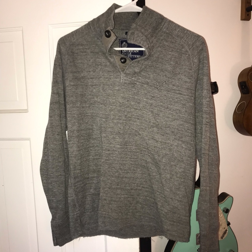LAST CHANCE-donating tomorrow AE buttoned shirt